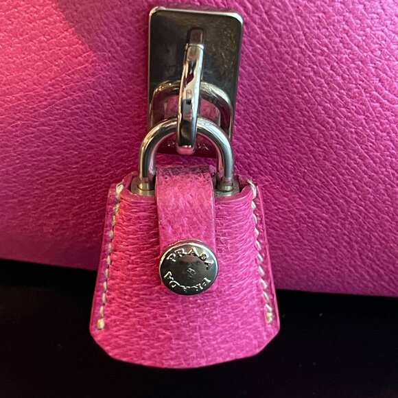 Prada Vintage Canapa Canvas and Fuchsia Calf Leather Shoulder Bag - Preowned - Picture 5 of 16